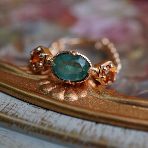 Emerald Fanta Garnet Chain Ring
